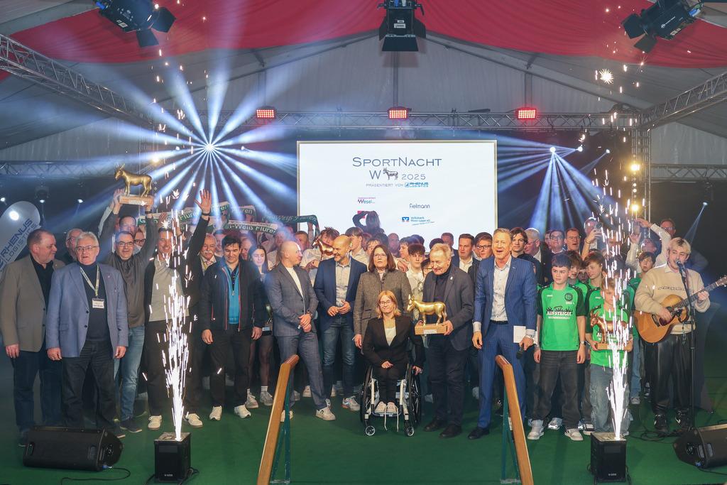 top-top.de250214-285 | Die 3. Weseler SportNacht, die große Sportgala mit Ehrungen der Weseler Sportler des Jahres 2024 findet am Freitag, den 14.02.2025 im Festzelt an der Rheinpromenade statt.Foto: Erwin Pottgiesser