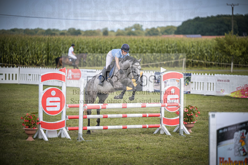 DOS_5596 | Entdecke hochwertige Reitturnierfotos von Foto Oger. Professionell, emotional und authentisch – jetzt Lieblingsmomente im Shop bestellen.Deutschlandweite Turnierfotografie. - Realisiert mit Pictrs.com