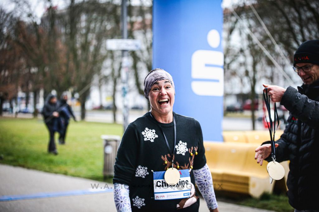..... | Linz, AUSTRIA,14. Dezember 25, ALOHA WINTERLAUF DEZEMBER 25 , Image shows: Photo: WAPICS / Andreas Willdoner