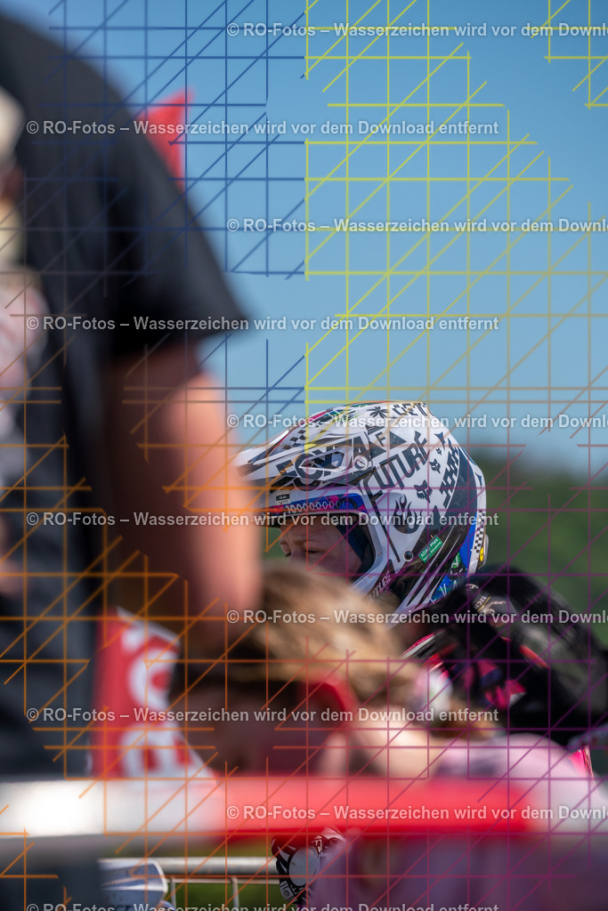 Wolfshausen 1 Lauf -1134 | Sportfotografie von RO-Fotos: Motorsport, Motocross, Enduro, Laufveranstaltungen und Triathlon. Professionelle Fotos von Sportlern und Events. - Realisiert mit Pictrs.com