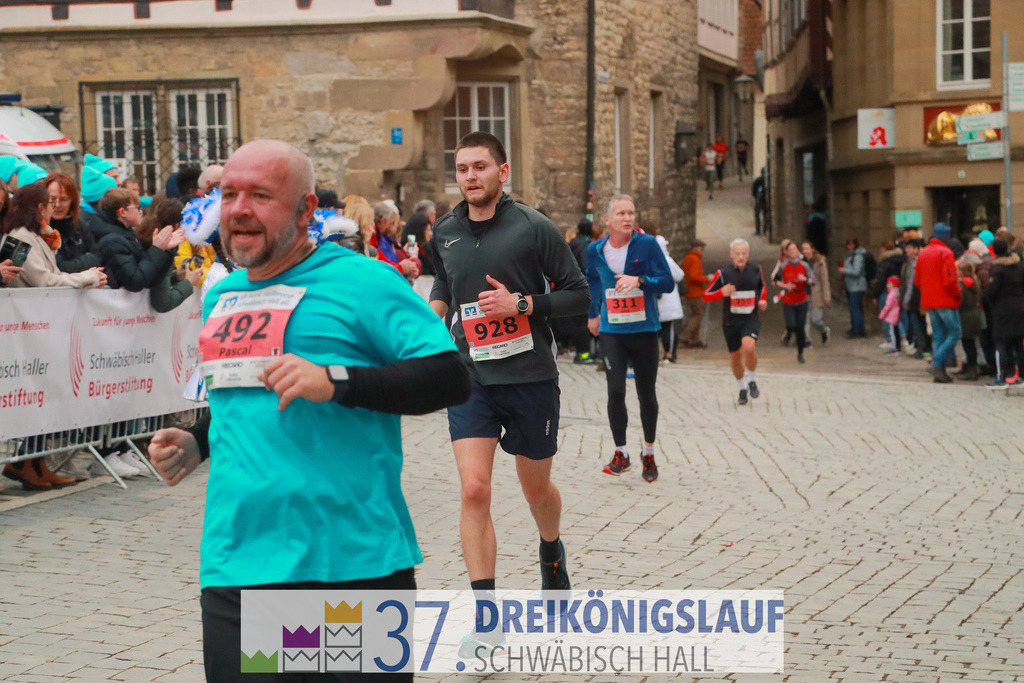VR Bank Hauptlauf 10000m | 3 Koenigslauf 2023 - Realisiert mit Pictrs.com