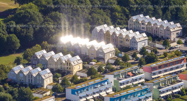 Gelsenkirchen220801424-2 | Luftbild, Neues Pumpwerk-Gebäude der Emschergenossenschaft nahe der Sutumer Brücken auf der Schleuseninsel zwischen Rhein-Herne-Kanal und Fluss Emscher, Schalke-Nord in Gelsenkirchen, Ruhrgebiet, Nordrhein-Westfalen, Deutschland