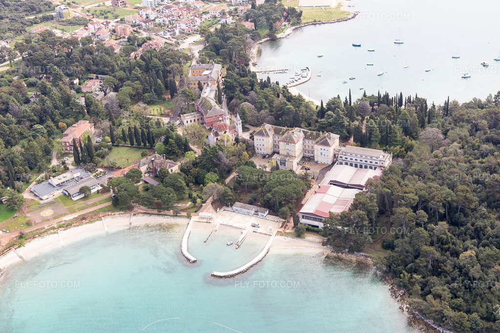 Aerial view: View of the town in Rovinj in the state Gespanschaft Istrien, Croatia. – Photo: IMG_105964.jpg taken on 04/13/2018 by Werner Riehm/FLY-FOTO.com – Resolution of the original: 5472 x 3648 px