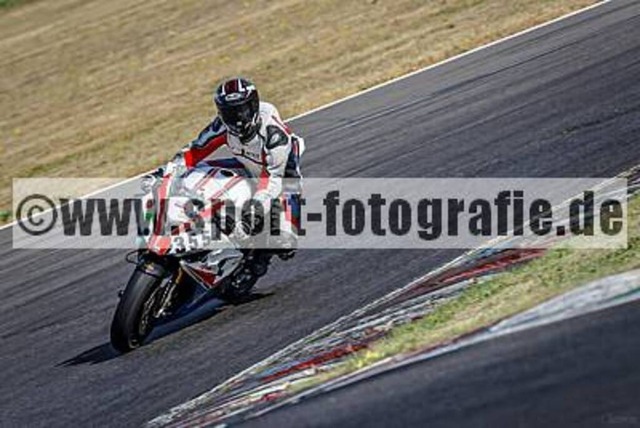 spof8964 | Professionelle Fotos von Sportveranstaltungen, aber auch Hochzeiten und anderen Events. - Realisiert mit Pictrs.com
