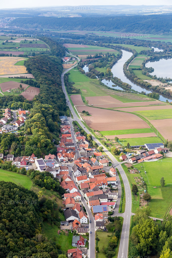 Luftbild: Dorfansicht im Ortsteil Roßstadt in Eltmann im Bundesland Bayern in Deutschland. Foto: IMG_073804.jpg vom 27.09.2014 durch Werner Riehm/FLY-FOTO.de