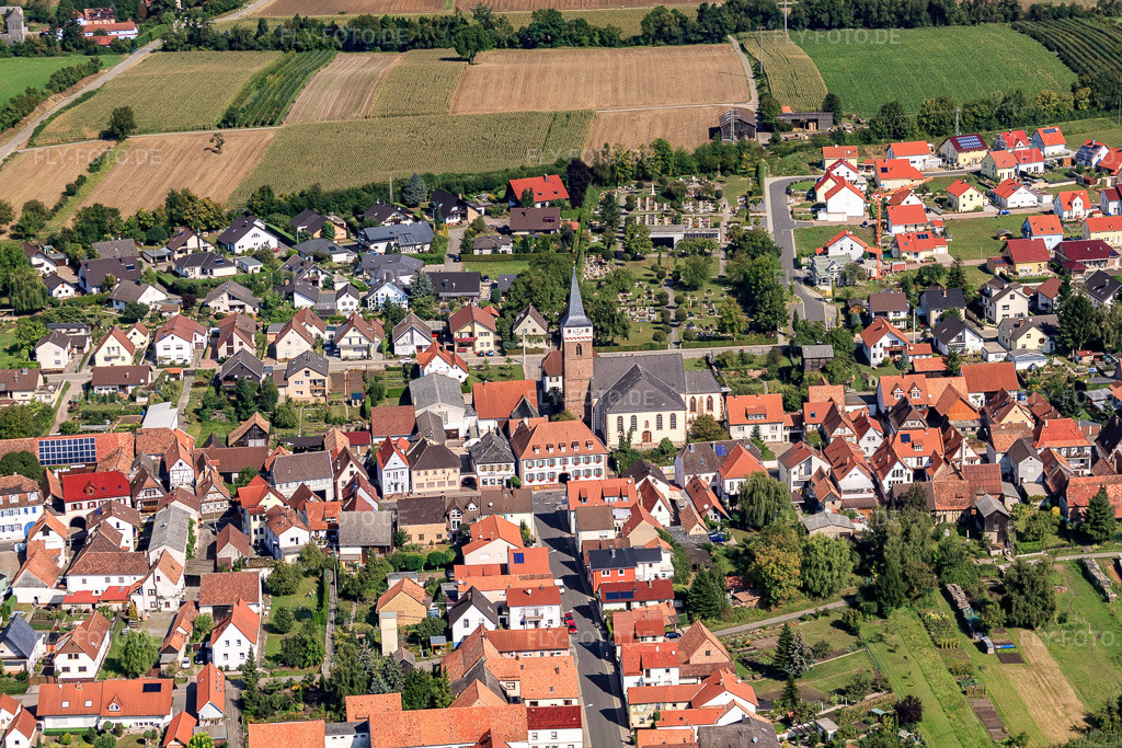 Luftbild: Kirche von Süden im Ortsteil Schaidt in Wörth im Bundesland Rheinland-Pfalz in Deutschland. Foto: IMG_21046.jpg vom 06.09.2009 durch Werner Riehm/FLY-FOTO.de