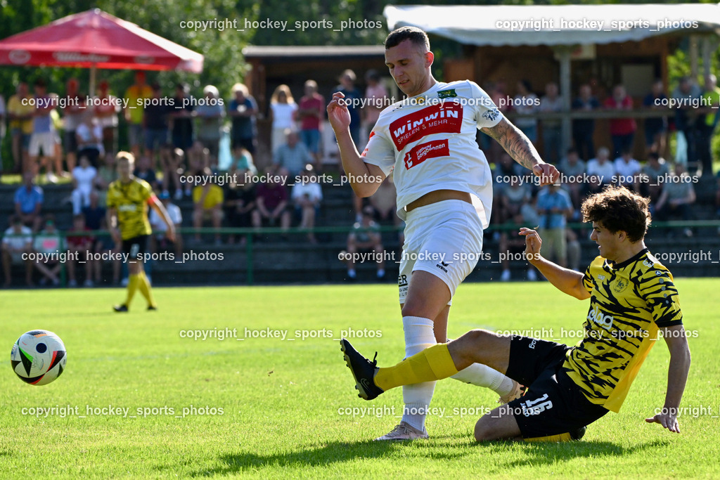 FC Faakersee vs. Rapid Lienz  | #19 Gal Zinic Rapid Lienz, #16 Tobias Felix Waldner FC Faakersee, FC Faakersee vs. Rapid Lienz , FC Faakersee vs. Rapid Lienz  am 04.08.2024 in Faakersee (Sportplatz Faakersee), Austria, (Photo by Bernd Stefan)