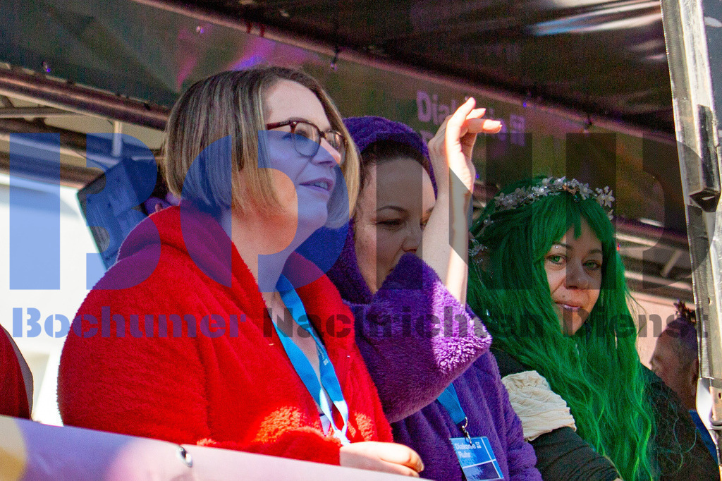 JEM_WATKAR20250302-60 | bond - Realisiert mit Pictrs.com