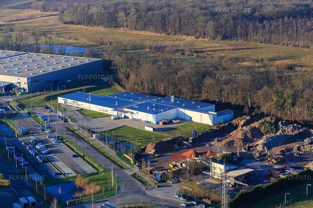 Luftbild: Gewerbegebiet Horst, Alfa Aesar GmbH im Ortsteil Minderslachen in Kandel im Bundesland Rheinland-Pfalz in Deutschland. Foto: IMG_076510.jpg vom 05.01.2015 durch Werner Riehm/FLY-FOTO.de