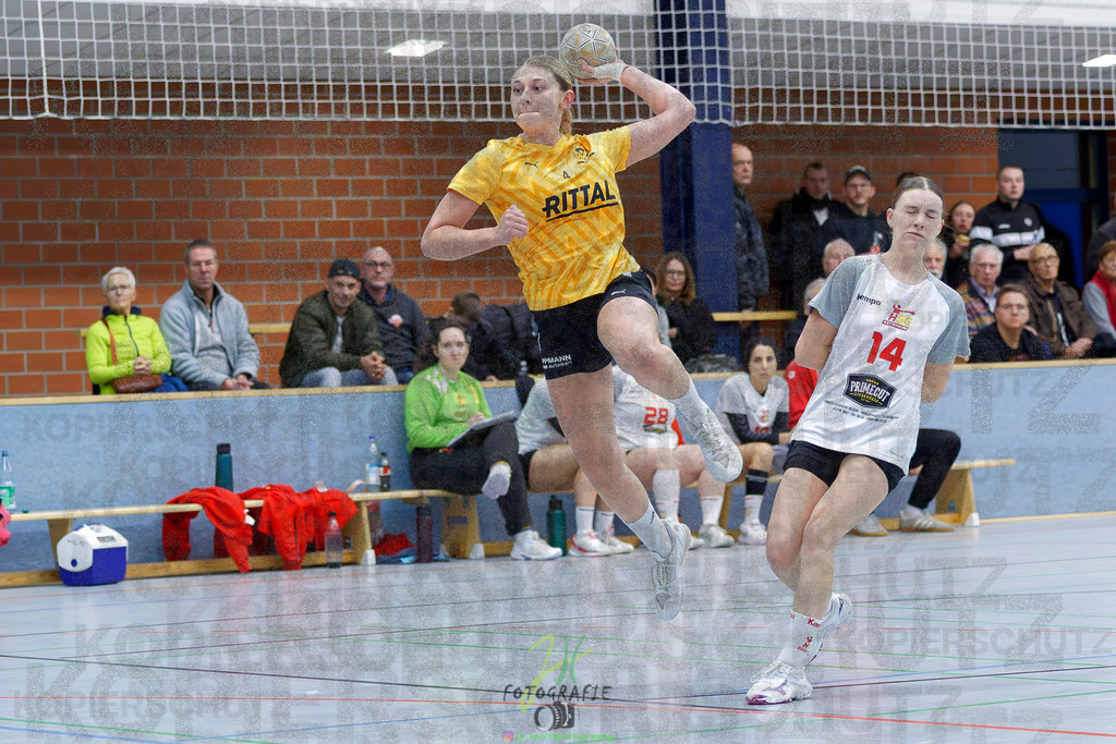 Frauen Oberliga Mitte (HHV); HSG Eibelshausen/Ewersbach - HSG Wettenberg II | Frauen Oberliga Mitte (HHV); HSG Eibelshausen/Ewersbach - HSG Wettenberg II am 13.12.2025 in Steinbrücken (Sporthalle am Hammerweiher)Photo © 2025 - Jörg Heinrich - Realisiert mit Pictrs.com