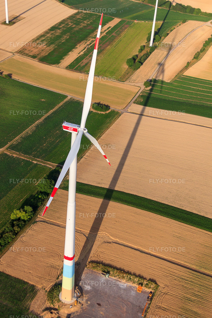 Luftbild: Windparkbaustellen in Offenbach an der Queich im Bundesland Rheinland-Pfalz in Deutschland. Foto: IMG_69736.jpg vom 04.07.2014 durch Werner Riehm/FLY-FOTO.de