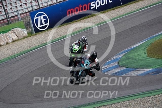 2023_04_24_PBK_12245 | Sportfotografie; SlowMotion; Video; Rennstrecke; Hafeneger; Speer; Racing; RSE; BMW; CBO; Trackday; Motorsportarena; Hockenheimring; Brno; Most; Barcelona; Valencia