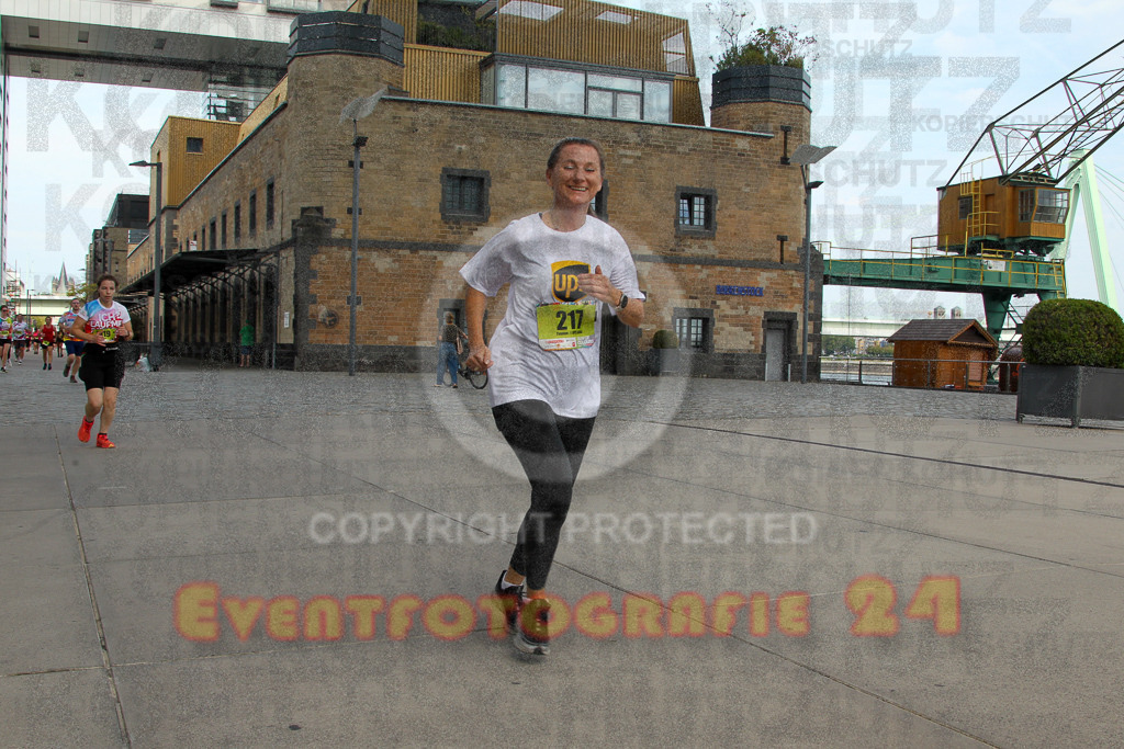 250920_1332_EV4_5992 | Sportfotografie im Rhein-Sieg Kreis, Köln, Bonn, NRW, Rheinland Pfalz, Hessen, etc. Unser Tätigkeitsfeld umfasst den Laufsport vom Volkslauf über den Marathon, Duathlon, Triathon bis zum Ultralauf wie Kölnpfad Ultra oder Schindertrail.