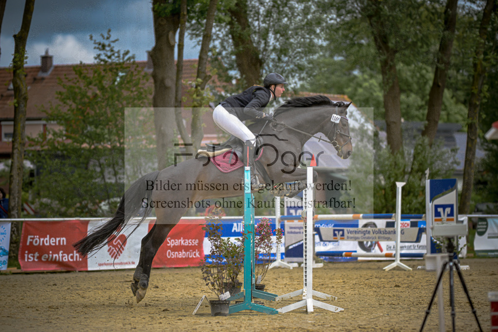 20240505-DOS_9897 | Entdecke hochwertige Reitturnierfotos von Foto Oger. Professionell, emotional und authentisch – jetzt Lieblingsmomente im Shop bestellen.Deutschlandweite Turnierfotografie. - Realisiert mit Pictrs.com