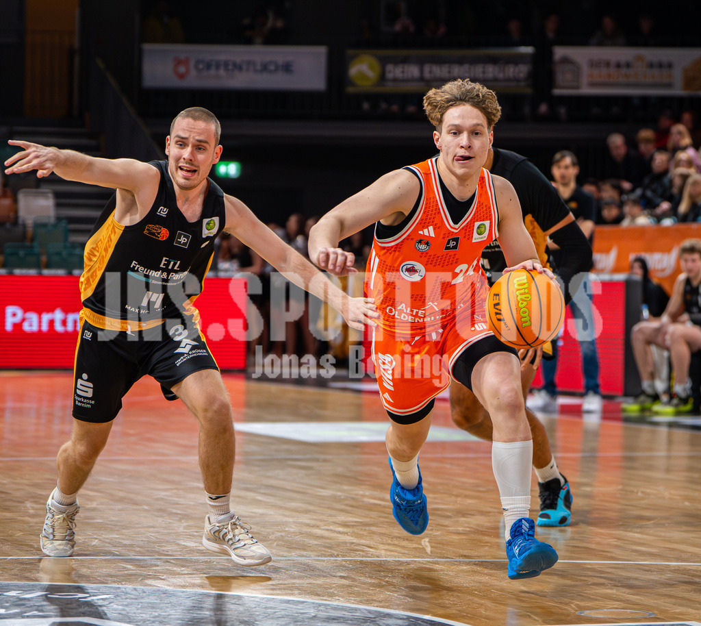 Basketball I Herren I Saison 2025-2026 I ProB Nord I 18. Spieltag I Rasta Vechta II - LOK Bernau-67 | Roy Krupnikas (24,Rasta Vechta II) - Realisiert mit Pictrs.com