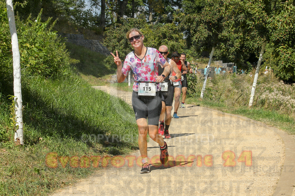 250824_1233_EX1_9722 | Sportfotografie im Rhein-Sieg Kreis, Köln, Bonn, NRW, Rheinland Pfalz, Hessen, etc. Unser Tätigkeitsfeld umfasst den Laufsport vom Volkslauf über den Marathon, Duathlon, Triathon bis zum Ultralauf wie Kölnpfad Ultra oder Schindertrail.