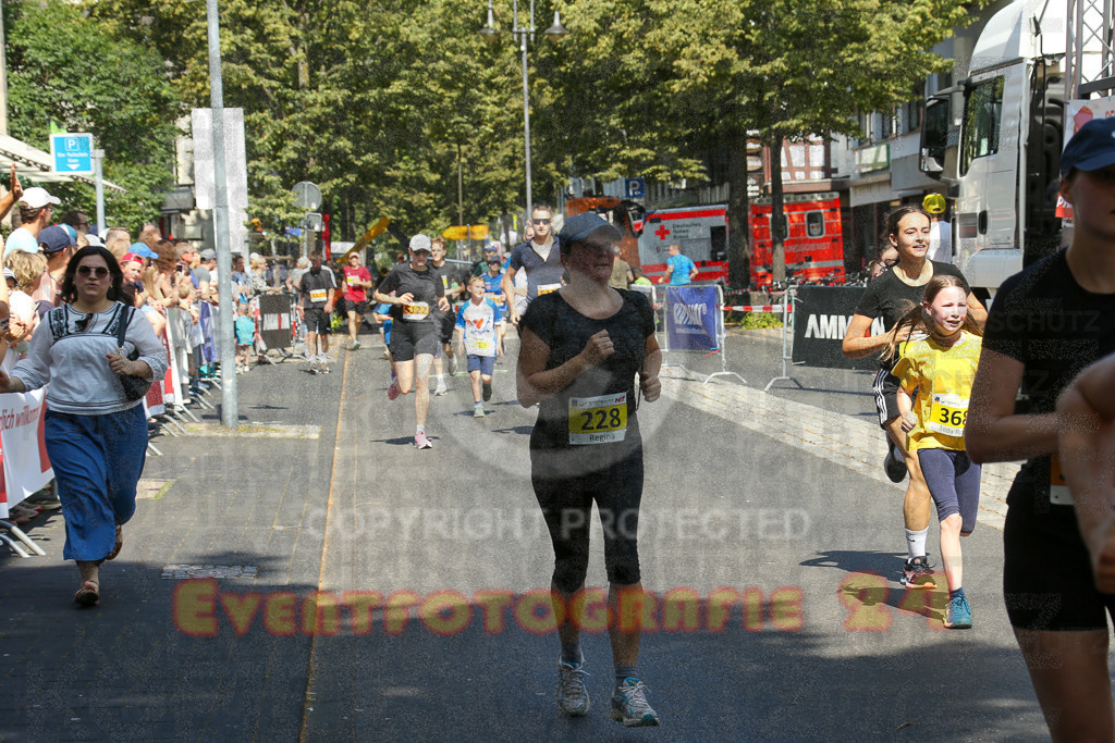 250621_1048_EX1_2664 | Sportfotografie im Rhein-Sieg Kreis, Köln, Bonn, NRW, Rheinland Pfalz, Hessen, etc. Unser Tätigkeitsfeld umfasst den Laufsport vom Volkslauf über den Marathon, Duathlon, Triathon bis zum Ultralauf wie Kölnpfad Ultra oder Schindertrail.