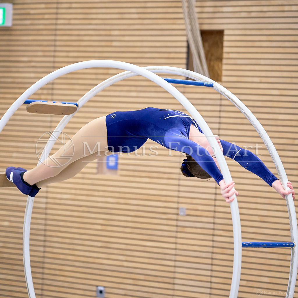 A-DSC01911 | Professionelle Sportfotografie in Hamburg, Schleswig-Holstein und Niedersachsen – spezialisiert auf Rhönrad, Geräteturnen, Leistungsturnen und rhythmische Sportgymnastik. Bundesweite Begleitung von Rhönrad-Events. Jetzt Sport-Fotos - Realisiert mit Pictrs.com