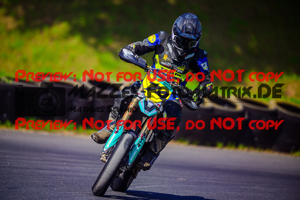 MaZZes_FotoMatrix_240512_6007705_1176 | S1