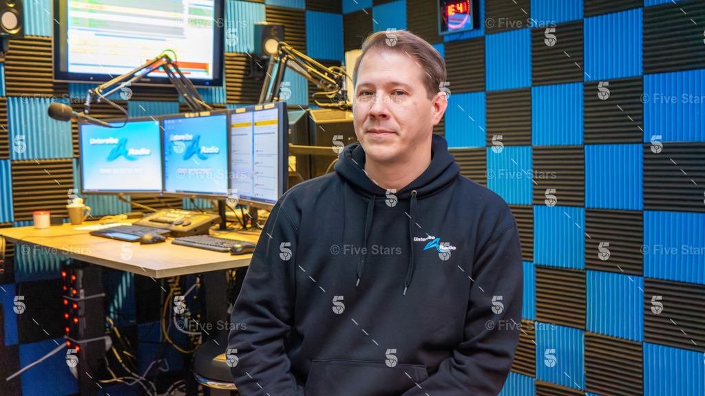 DSC00523_mitLogo10 | Five Stars Fotografie und Videografie fängt Ihre besonderen Momente mit atemberaubenden Bildern und hochwertigen Videos ein. Perfekt für Hochzeiten, Events und mehr – lassen Sie sich von unserer Expertise und Kreativität begeistern.