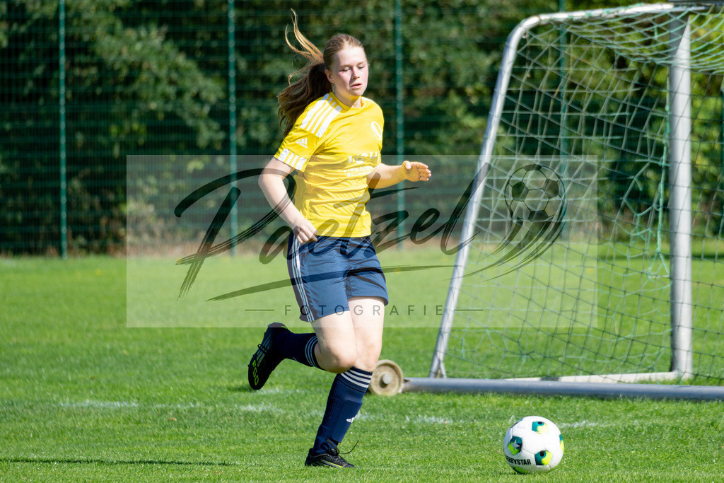 20260906_RULSVK_0395 | Fußball, Frauen:   beim Spiel der Kreisliga zwischen SG Rulle/Haste vs. SV Kettenkamp am 06.09.2026 im Stavermann-Sportpark in Rulle/Wallenhorst, Deutschland.(Foto von Nico Paetzel) - Realisiert mit Pictrs.com