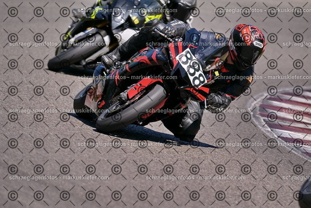 26bt04-0850 | markuskiefer.com - Realisiert mit Pictrs.com