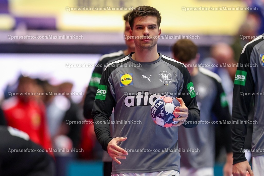 EHF15012602120 | 15.01.2026, Handball, Men's EHF EURO 2026, Deutschland - Österreich, Jyske Bank Boxen in Herning, Dänemark, Preliminary Round:  Renars Uscins (Germany #23) 