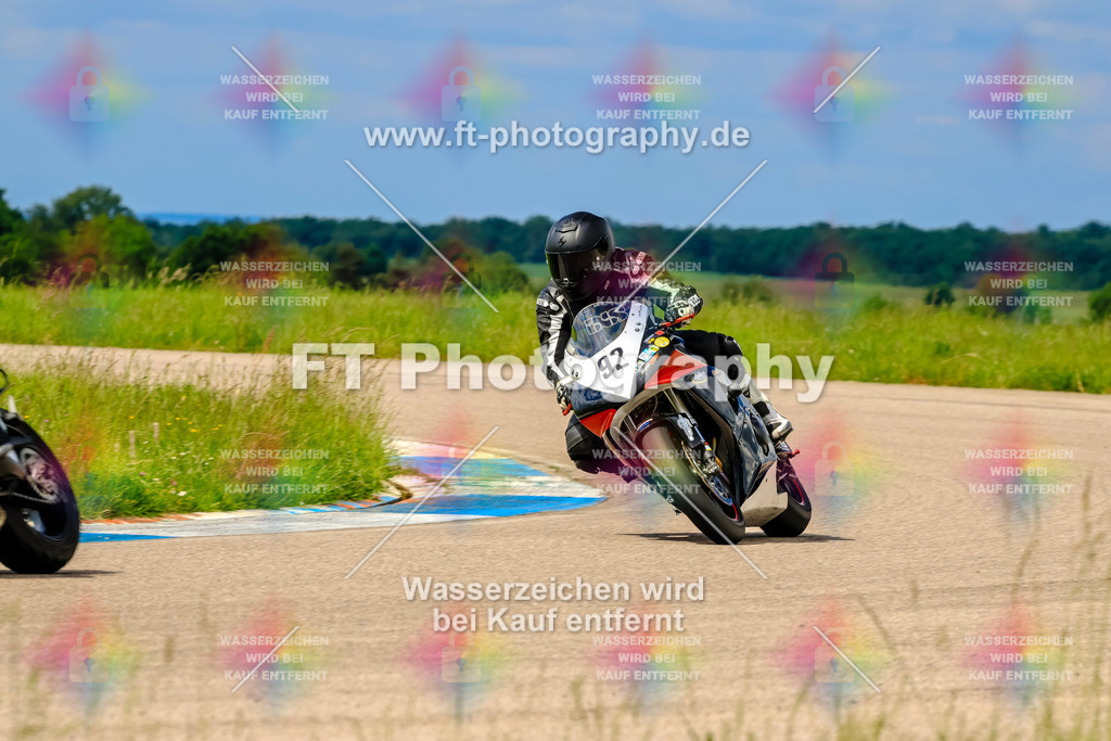 MotoTeam-1043 | Hier findet Ihr Bilder von Touristenfahrten auf der Nürburgring Nordschleife oder von anderen Veranstaltungen die ich besucht habe. Viel Spass beim Durch Schauen 