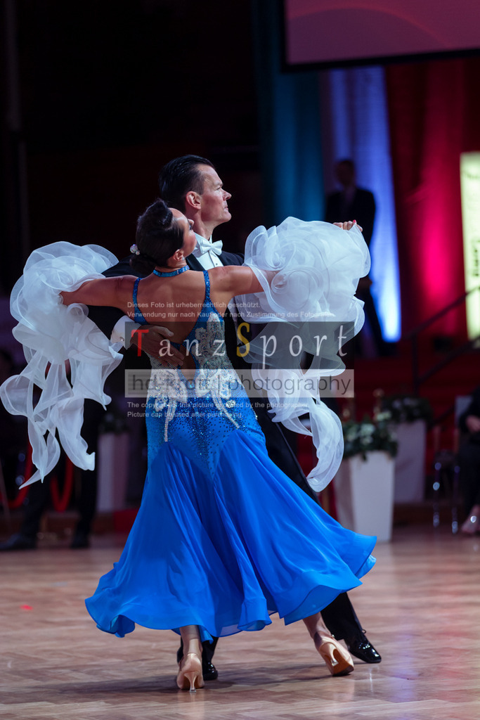 20250705_WDSF_Open_SenII_Std-dC25-2268 | Tanzsportbilder, Standardtanz, Lateintanz, WDSF, DTV, LTVB, dancecomp, goc, hessen tanzt, blaues band der spree, walzer, tango, wiener walzer, slowfox, quickstepp, samba, rumba, cha-cha-cha, paso doble. jive, hd-kroft photography, turniertanzsport