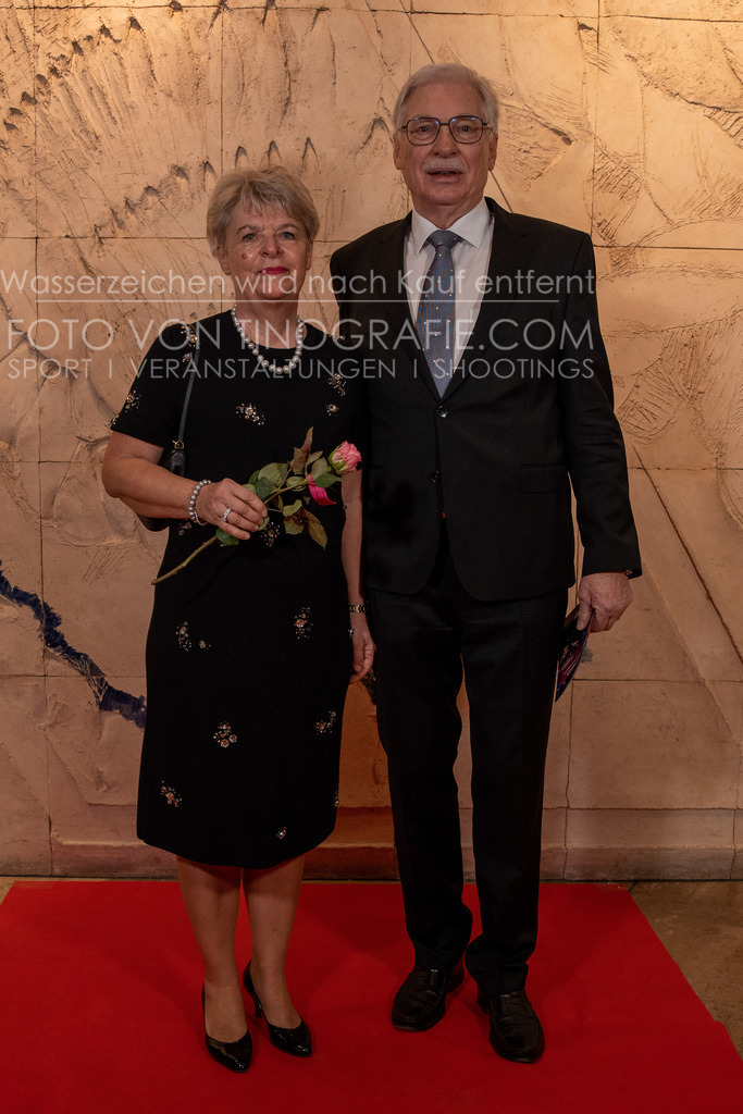 CCC_Frühlingsball_Teppich_byTINOGRRAFIE-16 | (c) TINOGRAFIE.COM