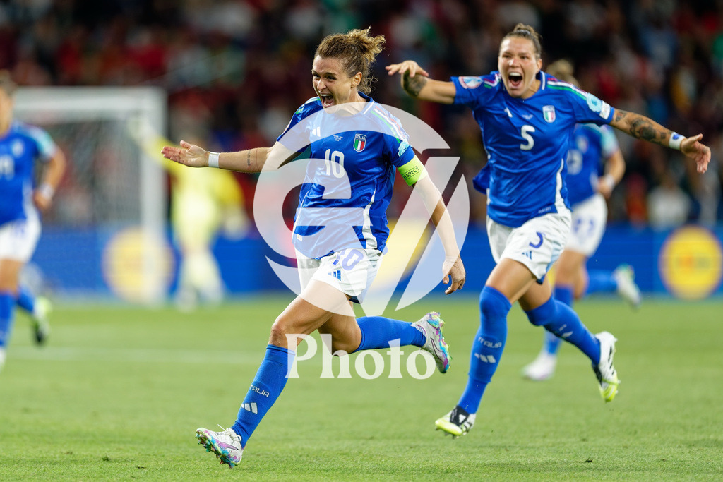 Portugal v Italy - UEFA Women's EURO 2025 Group B | GENEVA, SWITZERLAND - JULY 7:  Cristiana Girelli of Italy (L) celebrates after scoring her team's first goal  during the UEFA Women's EURO 2025 Group B match between Portugal and Italy at Stade de Geneve on July 7, 2025 in Geneva, Switzerland. (Photo by Giuseppe Velletri/Sports Press Photo/Getty Images)