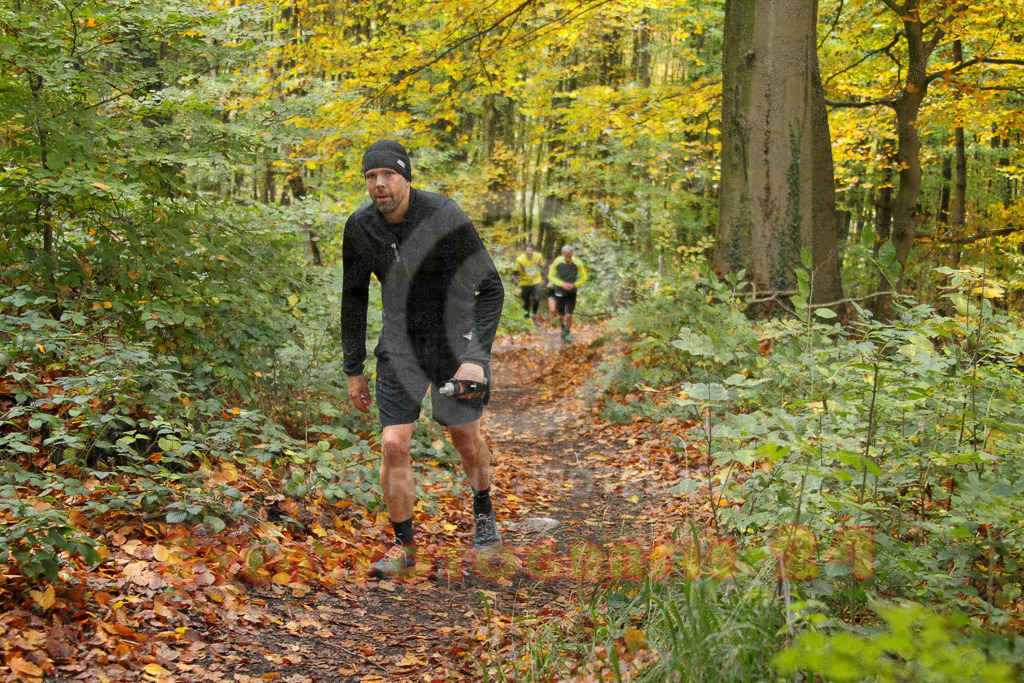 251026_1256_EV4_6157 | Sportfotografie im Rhein-Sieg Kreis, Köln, Bonn, NRW, Rheinland Pfalz, Hessen, etc. Unser Tätigkeitsfeld umfasst den Laufsport vom Volkslauf über den Marathon, Duathlon, Triathon bis zum Ultralauf wie Kölnpfad Ultra oder Schindertrail.
