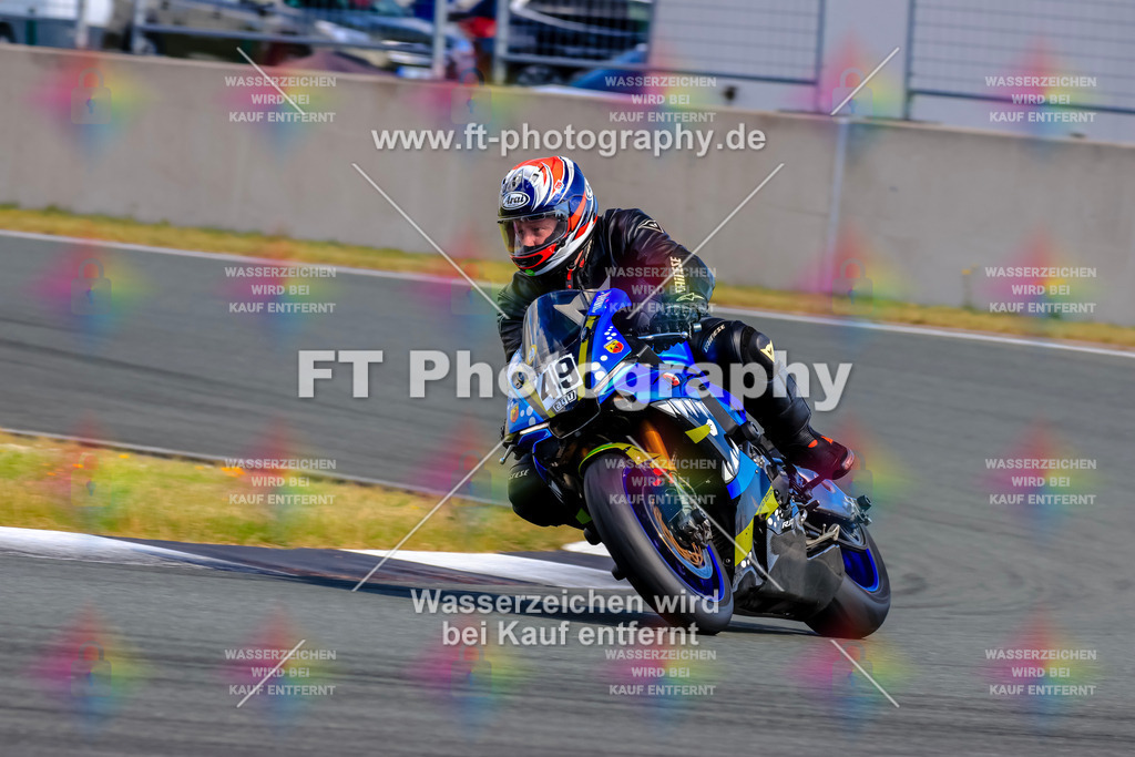 _TCM3640 | Hier findet Ihr Bilder von Touristenfahrten auf der Nürburgring Nordschleife oder von anderen Veranstaltungen die ich besucht habe. Viel Spass beim Durch Schauen 