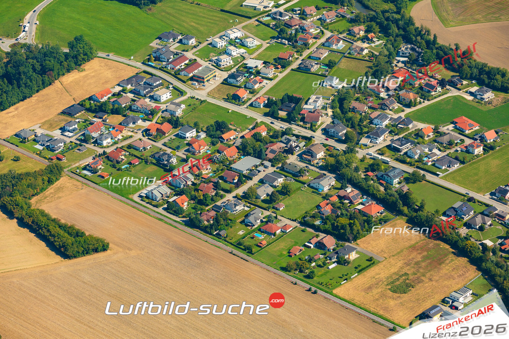 Klassische Luftaufnahme ohne Drohne zeigt:Forchtenau bei Aurolzmünster - Die Luftbildaufnahme wurde 2025 vom UL-Flugzeug heraus erstellt ( keine Drohne ) - Hochauflösende Luftaufnahme -Nicht vergleichbar mit Google Maps oder Satelittenbilder- Die Geschenkidee !Mit Lizenz und Bildrechte bestellbar