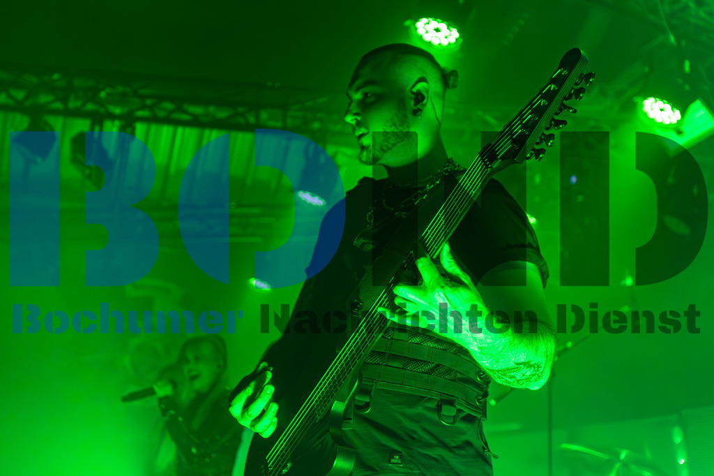 SES_ENIKOL20250501-22 | bond - Realisiert mit Pictrs.com