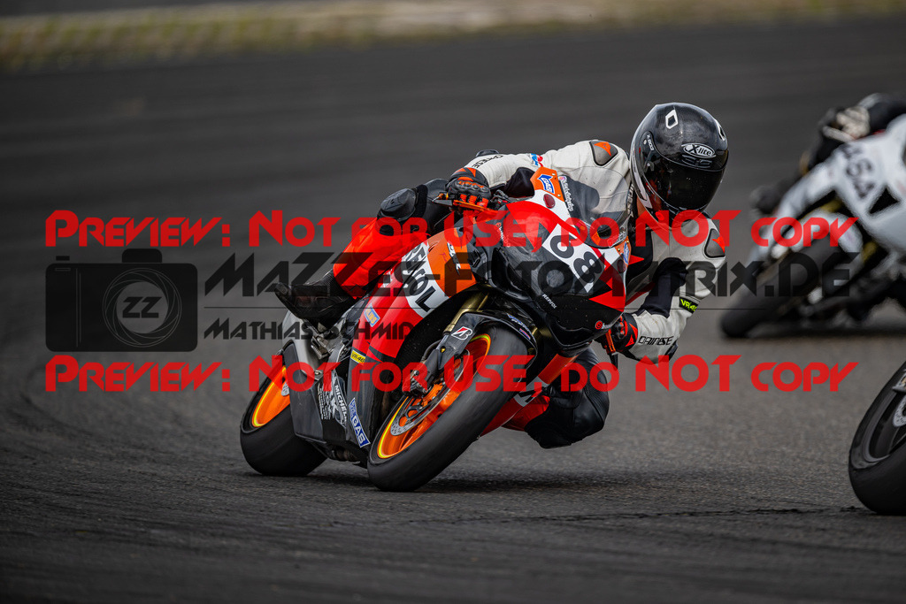 MaZZes_FotoMatrix_230719_3057 | GELB