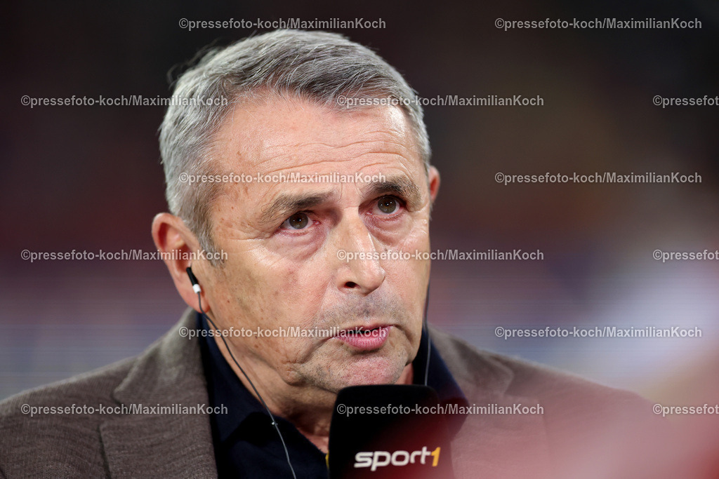 Due26102401008 | 26.10.2024, Fußball, Fortuna Düsseldorf - 1.FC Kaiserslautern, 2. Bundesliga, Merkur Spiel-Arena, Saison 2024 2025: Klaus Allofs (Vorstand Sport Fortuna Düsseldorf)DFB regulations prohibit any use of photographs as image sequences and or quasi-video.