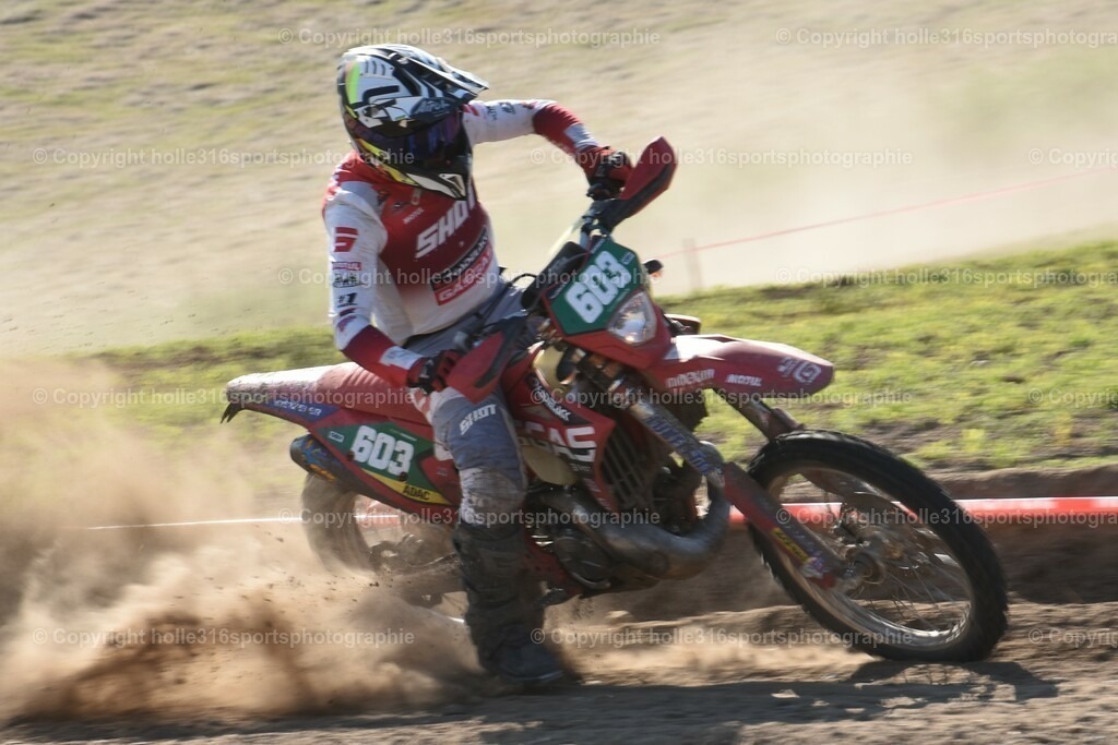 DSC_0359 | Sportfotografie , Motorsport, Motoross, Reitsport, Mointainbike, Enduro,
Landschaft , Outdoor, Eventfotografie, Landschaft, Bilder online bestellen - Realisiert mit Pictrs.com