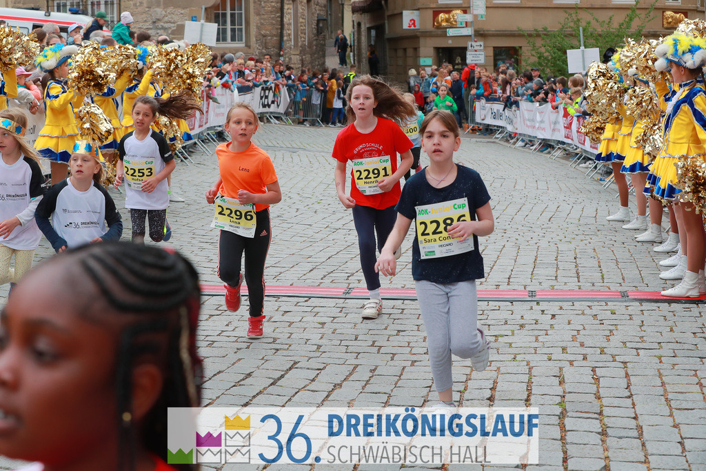 AOK Junior Cup 400m | 3Königslauf 2022 AOK Junior Cup 400m - Realisiert mit Pictrs.com