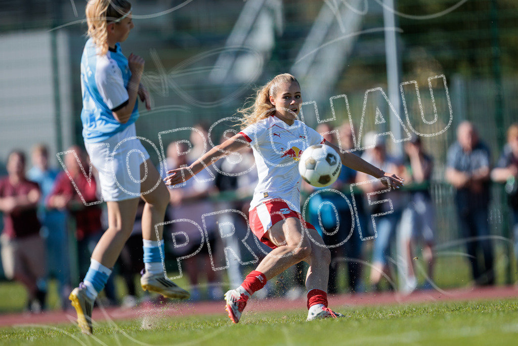 Gipfeltreffen der Frauen: Finale um den Sachsenlotto Landespokal 2026 | Am 1. Mai 2026 trafen im Endspiel des Sachsenlotto Landespokals die Frauen des Chemnitzer FC und die zweite Mannschaft von RasenBallsport Leipzig aufeinander. Vor stimmungsvoller Kulisse kämpften beide Teams ab 15:00 Uhr um die begehrte Trophäe des sächsischen Fußballs. Diese Galerie zeigt die Highlights, packende Zweikämpfe und die emotionalsten Momente des Finaltags. - Realisiert mit Pictrs.com