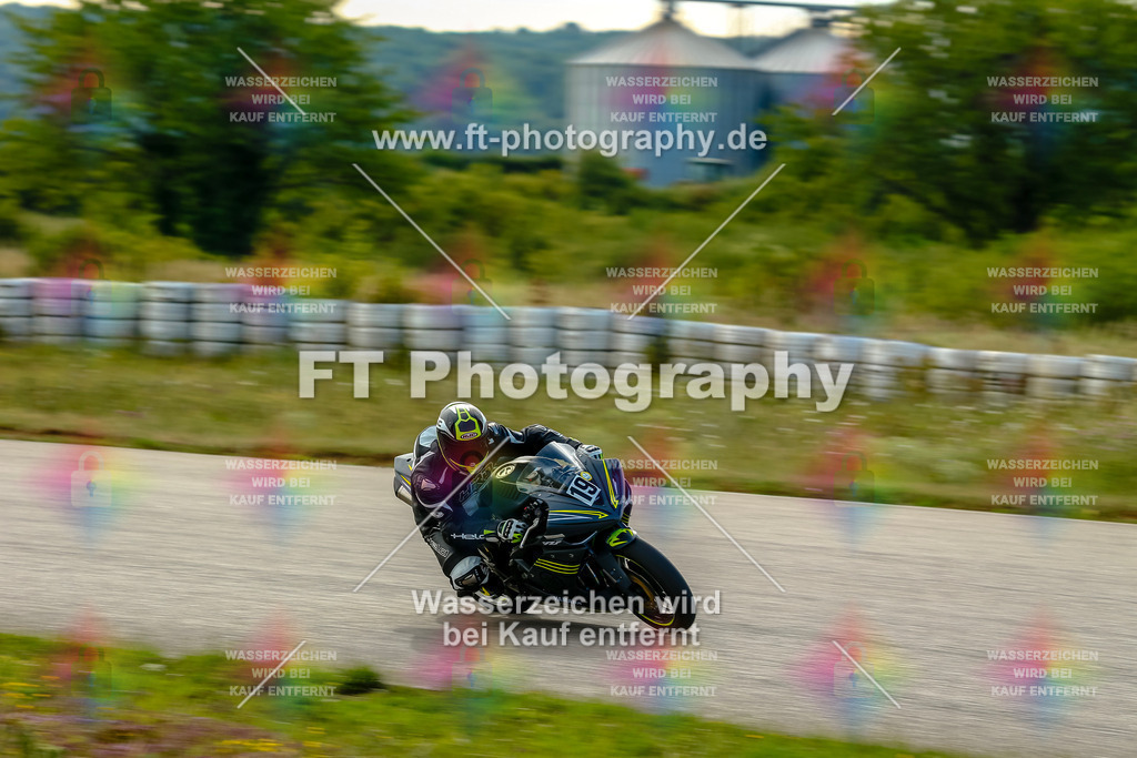 Chambley Juli-0135 | Hier findet Ihr Bilder von Touristenfahrten auf der Nürburgring Nordschleife oder von anderen Veranstaltungen die ich besucht habe. Viel Spass beim Durch Schauen 