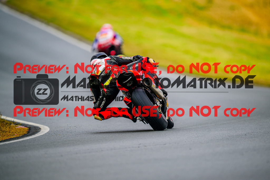 MaZZes_FotoMatrix_240727_6007705_9023 | STK