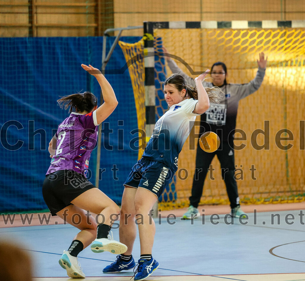 2023-12-16_117_SpVgg_Altenerding_gegen_HC_Donau-Paar_II | Erding, Deutschland, 16.12.2023:
Handball, Bezirksoberliga Frauen Altbayern 2023 / 2024, 10. Spieltag, SpVgg Altenerding gegen HC Donau/Paar II, Endergebnis: 22:22

Foto: Christian Riedel / fotografie-riedel.net