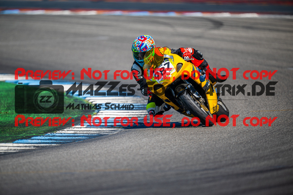 MaZZes_FotoMatrix_240520_6007705_7529 | GELB