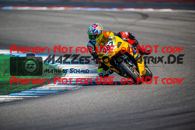 MaZZes_FotoMatrix_240520_6007705_7529 | GELB