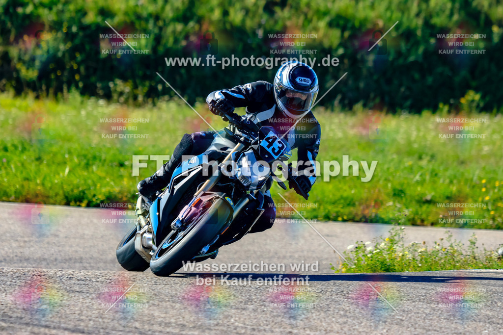 043-1930 | Hier findet Ihr Bilder von Touristenfahrten auf der Nürburgring Nordschleife oder von anderen Veranstaltungen die ich besucht habe. Viel Spass beim Durch Schauen 