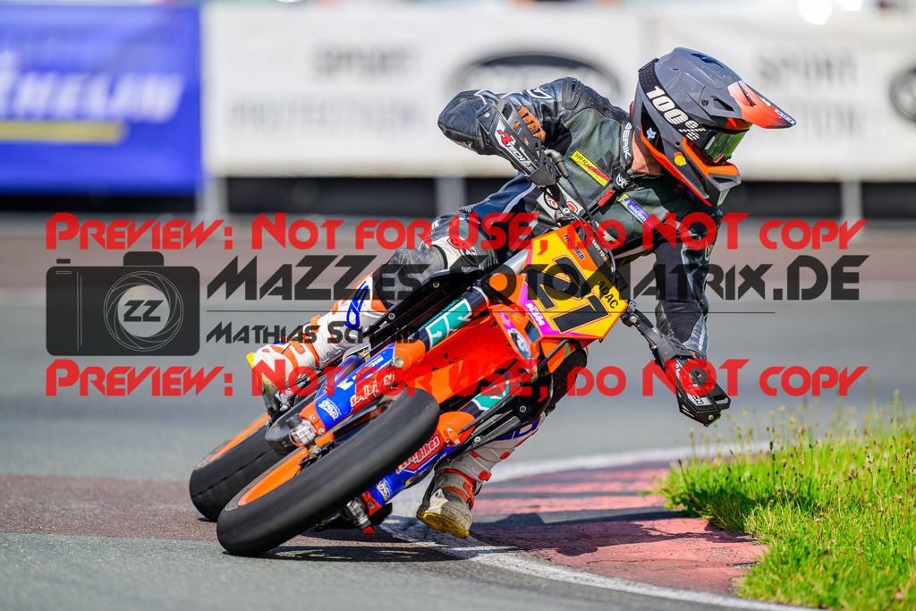 MaZZes_FotoMatrix_240623_6007705_1855 | S1