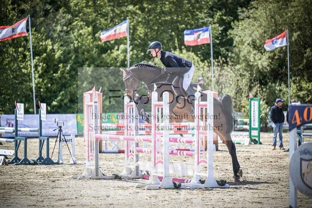 DOS_4199 | Entdecke hochwertige Reitturnierfotos von Foto Oger. Professionell, emotional und authentisch – jetzt Lieblingsmomente im Shop bestellen.Deutschlandweite Turnierfotografie. - Realisiert mit Pictrs.com