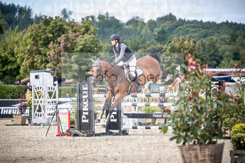 DOS_7548 | Entdecke hochwertige Reitturnierfotos von Foto Oger. Professionell, emotional und authentisch – jetzt Lieblingsmomente im Shop bestellen.Deutschlandweite Turnierfotografie. - Realisiert mit Pictrs.com