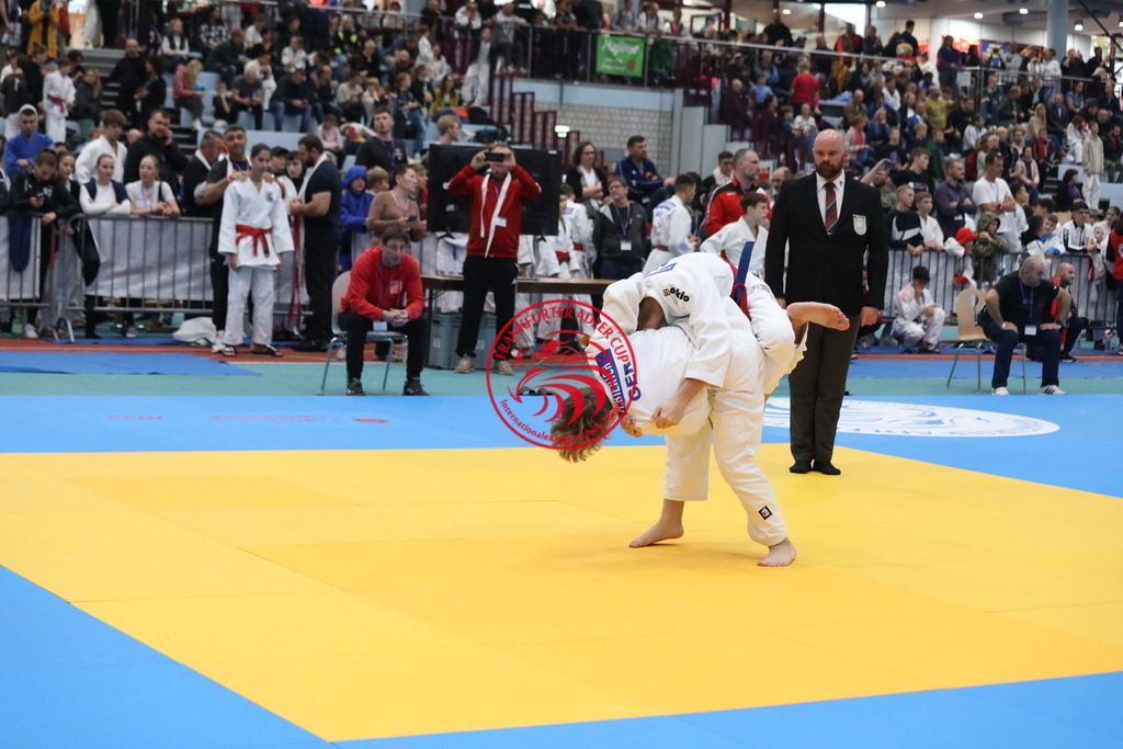 1J7A3573 | Fotos vom Adler Cup - Pictures from Adler Cup

Hier findet Ihr alle Eindrücke und großen Momente der Adler Cup Wochenenden. Here you will find all impressions and great moments of the Adler Cup weekends. - Realisiert mit Pictrs.com